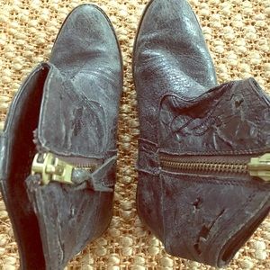 Vintage ankle leather boots